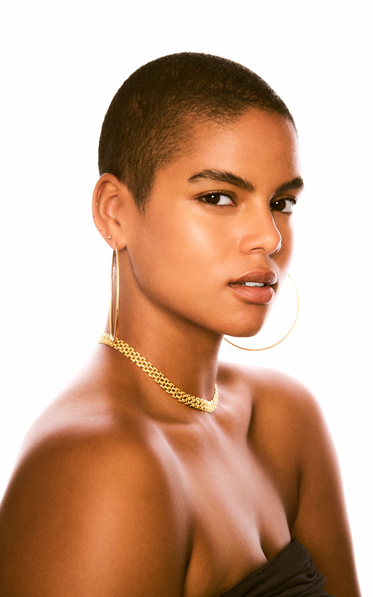 Blue gel editorial portrait — bold high-contrast studio photography Montreal